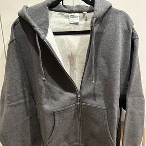 aritzia TNA sweat fleece cozy boyfriend zip up hoodie